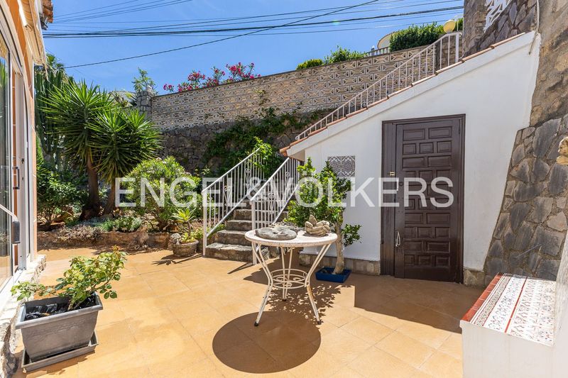 Foto e1c97950-3b2a-45db-b8ef-24a5827adc07. Casa amb calefacció aparcament piscina a El Montgó Dénia