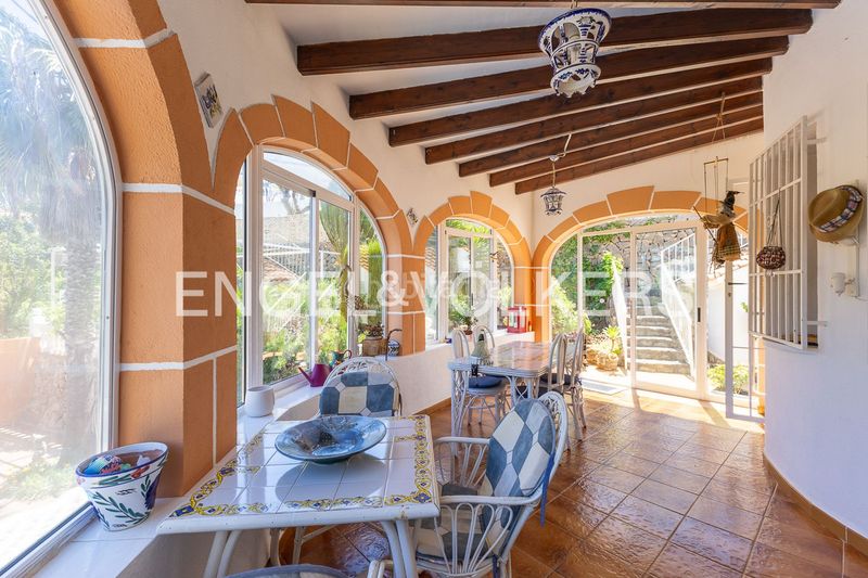 Foto ec132835-ed42-4f83-b70f-e2367c081c5a. Casa amb calefacció aparcament piscina a El Montgó Dénia
