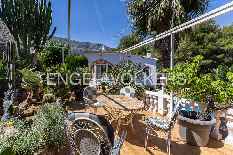 Foto f0b478f8-8574-4faf-b6e7-027098f812d4. Casa amb calefacció aparcament piscina a El Montgó Dénia