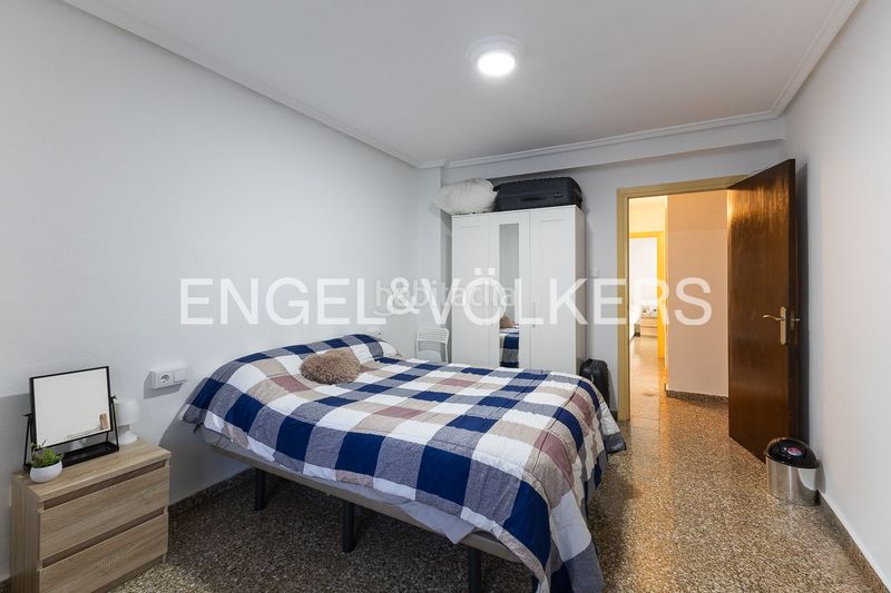 Foto 48c61c72-5a1d-41cb-a4b1-fa14c41ab028. Pis amb calefacció a La Bega Baixa - Plaza Xúquer Valencia