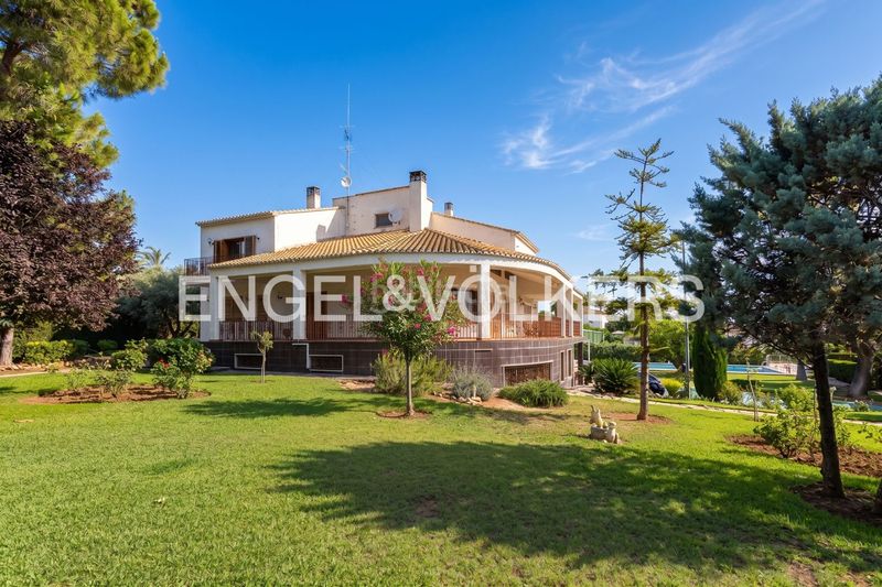 Foto 2999f166-92a2-4f75-919f-2b82d1cbc519. Casa amb calefacció aparcament piscina a Olimar-Carambolo-Atalaya de Levante Chiva