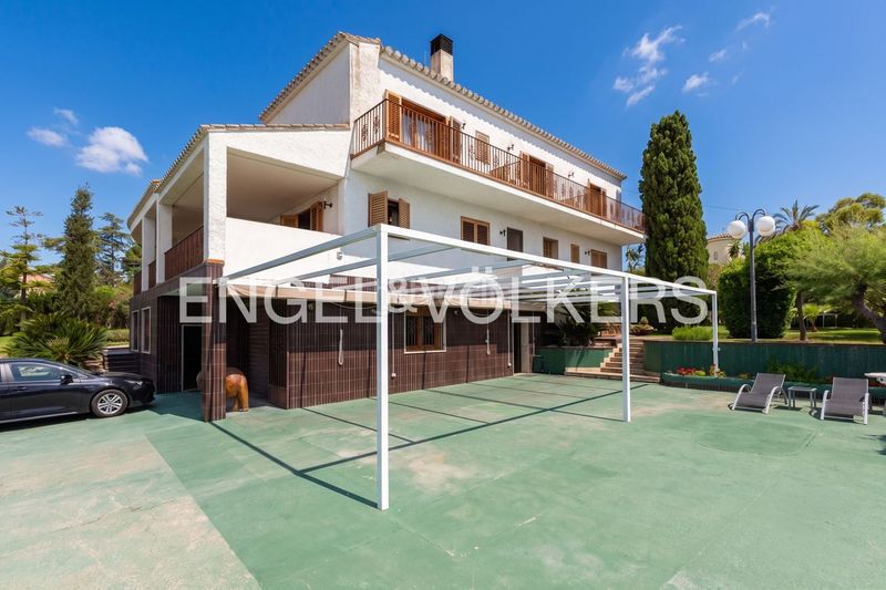 Foto a938346e-cc6c-470d-a768-d029f28ac442. Casa amb calefacció aparcament piscina a Olimar-Carambolo-Atalaya de Levante Chiva