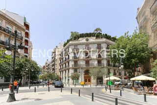 Flat in Calle de Pérez Bayer