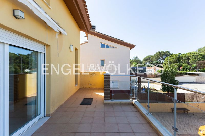 Foto 08698b02-4d79-4f88-b3a3-d2369c61e99e. Casa amb calefacció a La Conarda-Montesano Bétera