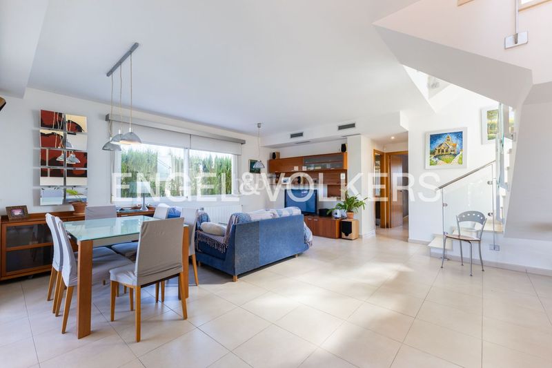 Foto 4d172076-f535-4c40-b3c4-2f47b4c654ad. Casa amb calefacció a La Conarda-Montesano Bétera