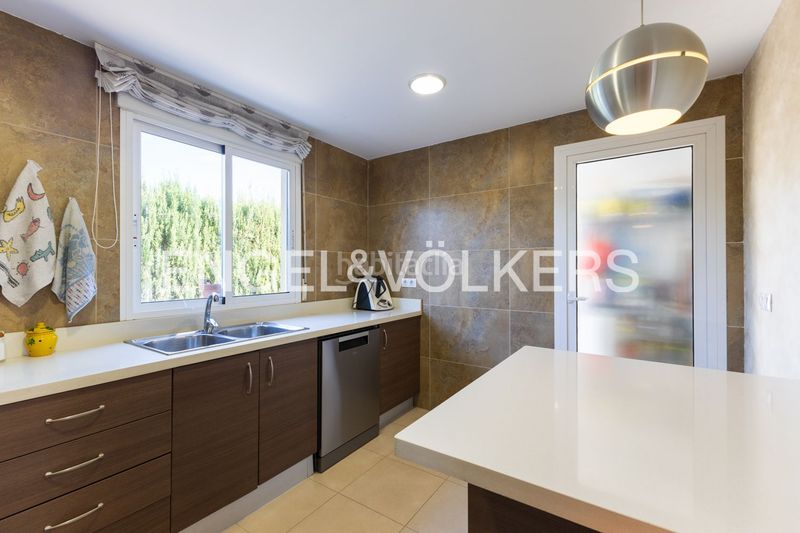 Foto d8a65569-7b3c-409f-8189-b945bab76499. Casa amb calefacció a La Conarda-Montesano Bétera