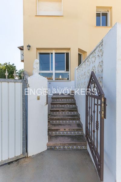 Foto cfc8d3cb-4129-439b-9356-8732b288558e. Casa amb calefacció aparcament a Poblets (els)