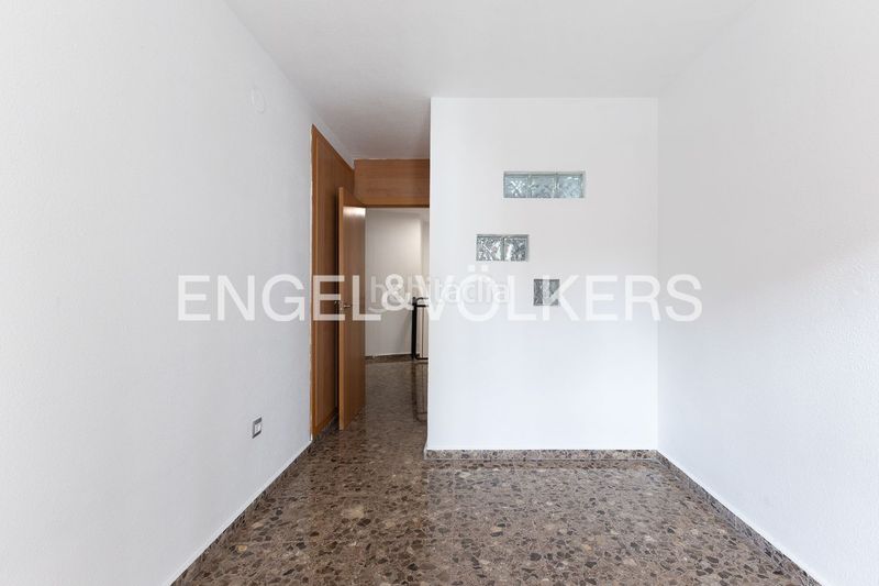 Foto d5ff50b7-4f32-46c9-a7fd-a65b3b9581b6. Dúplex amb calefacció aparcament a L´Hort de Senabre Valencia