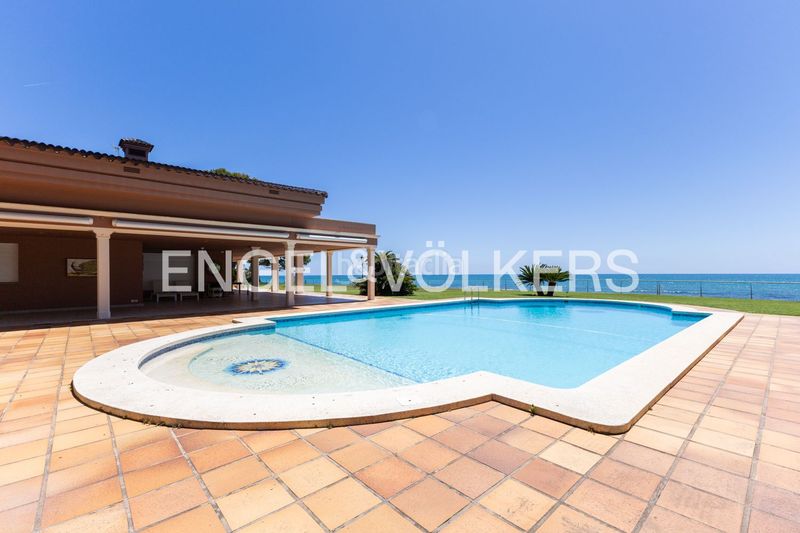 Foto 338aec88-295a-4497-b1b1-e160f36da763. Rent semi detached house with heating parking pool in Oropesa del Mar