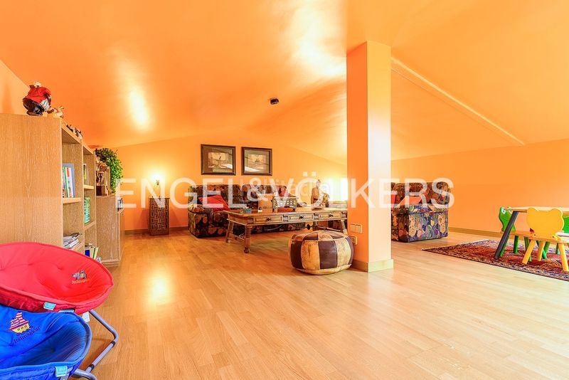 Foto 3a14e76e-7a9f-458b-9b48-31d717ed07f6. Rent semi detached house with heating parking pool in Oropesa del Mar