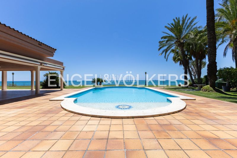 Foto 52c88e3e-3fee-4db3-bd5c-201375cb3686. Rent semi detached house with heating parking pool in Oropesa del Mar