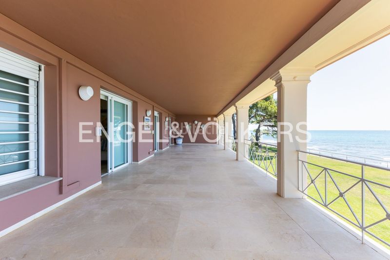 Foto 69536561-f6ff-496c-9f01-ad54dc56805d. Rent semi detached house with heating parking pool in Oropesa del Mar