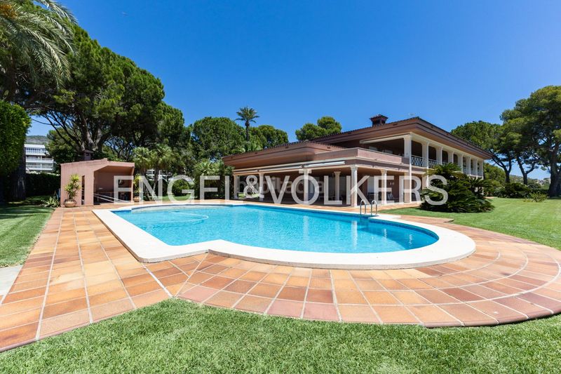 Foto 78461c16-1c8e-46fb-b7ad-805a5d87ac62. Rent semi detached house with heating parking pool in Oropesa del Mar