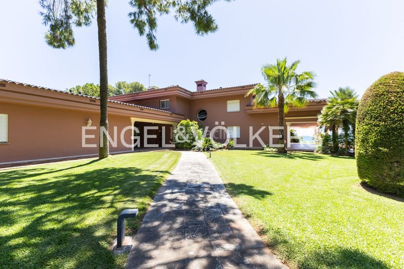 Foto a315e021-b8c6-4297-b74e-5b3f37510bfc. Rent semi detached house with heating parking pool in Oropesa del Mar