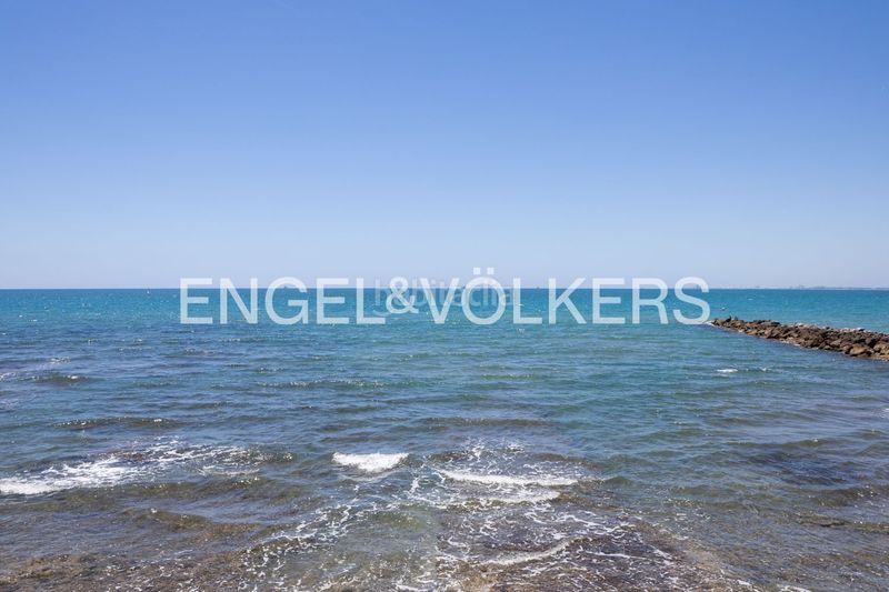 Foto c0682f52-8bc3-464b-988b-6f6a48130498. Rent semi detached house with heating parking pool in Oropesa del Mar