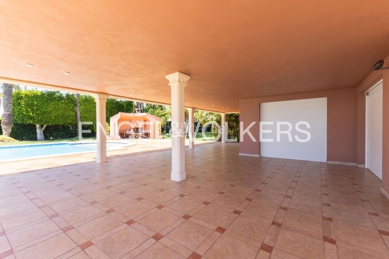 Foto caf4f3c3-5cb7-413a-bdbd-d8e79683eff4. Rent semi detached house with heating parking pool in Oropesa del Mar