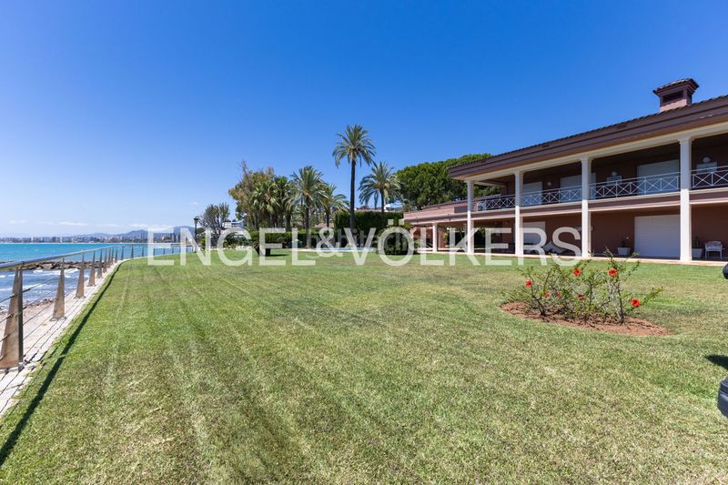 Foto d0cbcf9e-4dd0-4f0f-b7d5-71dc674c938e. Rent semi detached house with heating parking pool in Oropesa del Mar