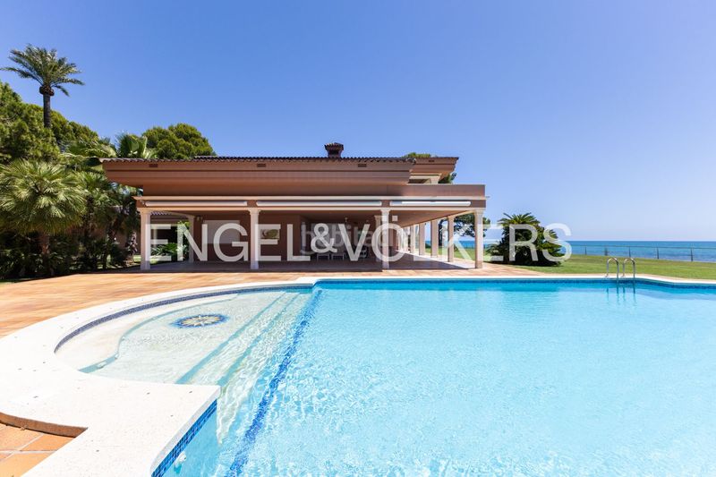 Foto d5c1c11c-47be-49bd-a3e2-d2587e46a369. Rent semi detached house with heating parking pool in Oropesa del Mar