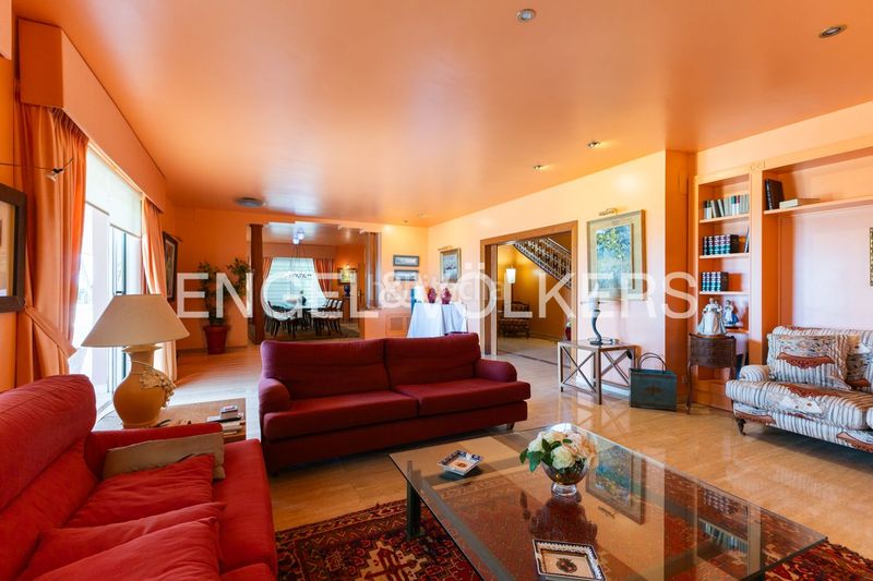 Foto d9004019-0d38-4d94-938f-a2f04fb38d6f. Rent semi detached house with heating parking pool in Oropesa del Mar