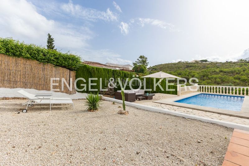 Foto 0658b687-844f-4ee5-8215-718b53251ee9. Casa amb calefacció aparcament piscina a Cap Martí - El Tossalet - Pinomar Xàbia