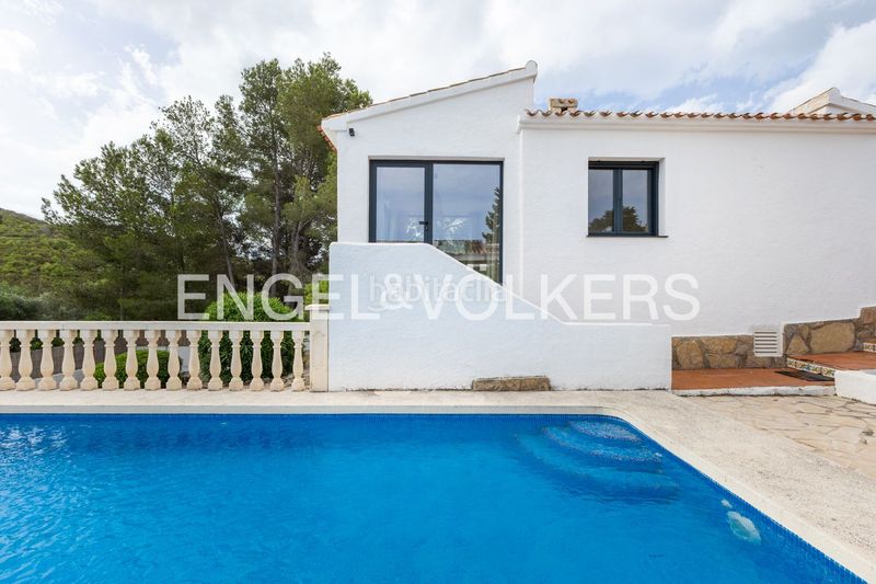 Foto 4a6525ca-ca3a-4dca-aee3-6e604935cc52. Casa amb calefacció aparcament piscina a Cap Martí - El Tossalet - Pinomar Xàbia