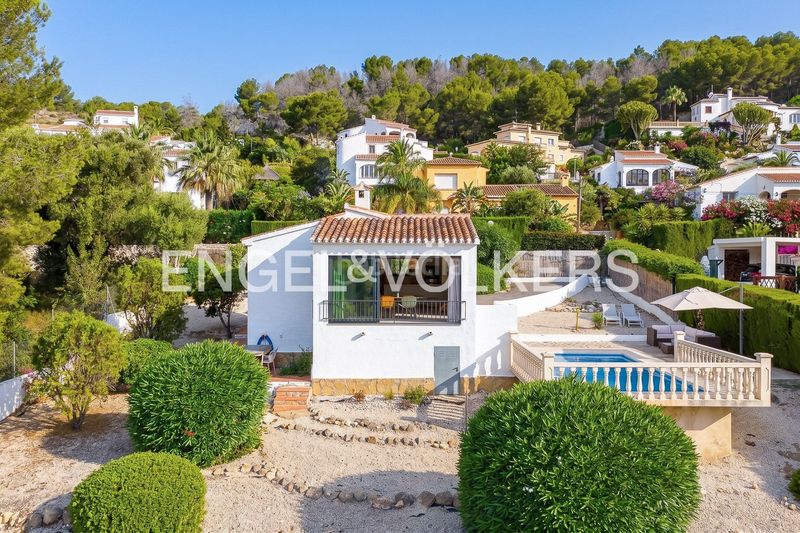 Foto 4f2ed0c0-dc3a-438f-ba18-e529b1a83f86. Casa amb calefacció aparcament piscina a Cap Martí - El Tossalet - Pinomar Xàbia