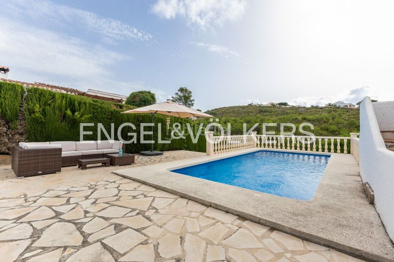 Foto c582215d-623c-4a40-8b3d-46843d759f1a. Casa amb calefacció aparcament piscina a Cap Martí - El Tossalet - Pinomar Xàbia