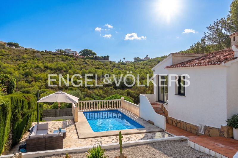 Foto f54ceca3-4c38-4827-98db-e509907d8b59. Casa amb calefacció aparcament piscina a Cap Martí - El Tossalet - Pinomar Xàbia
