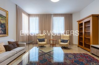Miete Etagenwohnung  Tetuán. Amplia y acogedora vivienda en plaza tetuán