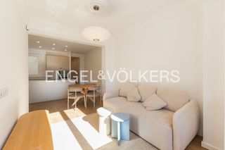 Flat in En Corts - Doctor Waksman