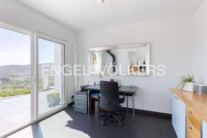 Foto b8b9544f-e13a-4d57-9411-1c4e48e51627. Casa amb calefacció aparcament piscina a Orba