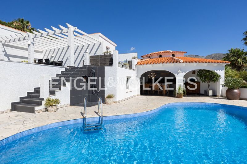 Foto f38793f9-6a8b-4939-b22c-3ff1abe951d6. Casa amb calefacció aparcament piscina a Orba