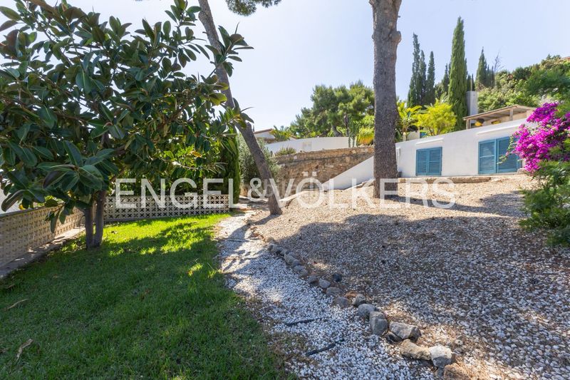 Foto 0f061f62-308d-437f-b668-86930324670a. Casa amb calefacció aparcament piscina a Las Rotas / Les Rotes Dénia