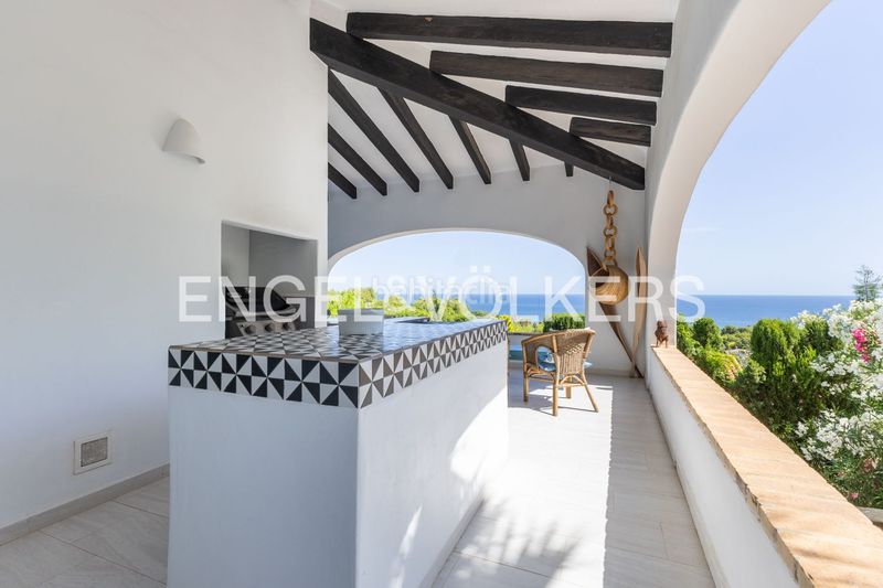 Foto aafe60fc-3816-4e96-89a5-c7d4eae70d07. Casa amb calefacció aparcament piscina a Las Rotas / Les Rotes Dénia