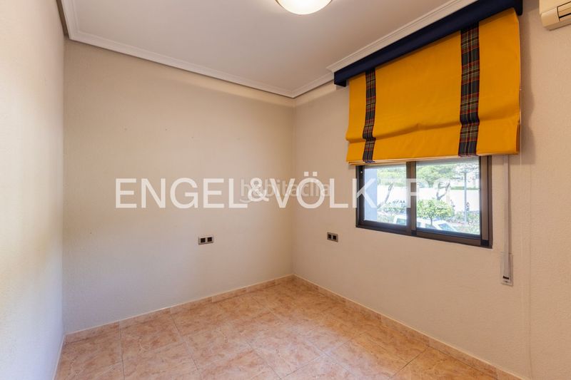 Foto f12d0341-9774-4fc9-9020-19eea909ca9b. Casa amb calefacció aparcament a Zona Avenida Alta - Auditorio Torrent