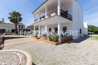 Location Maison  Carrer escorpí. Vivienda con encanto de 3 dormitorios, jardín y zona exterior en