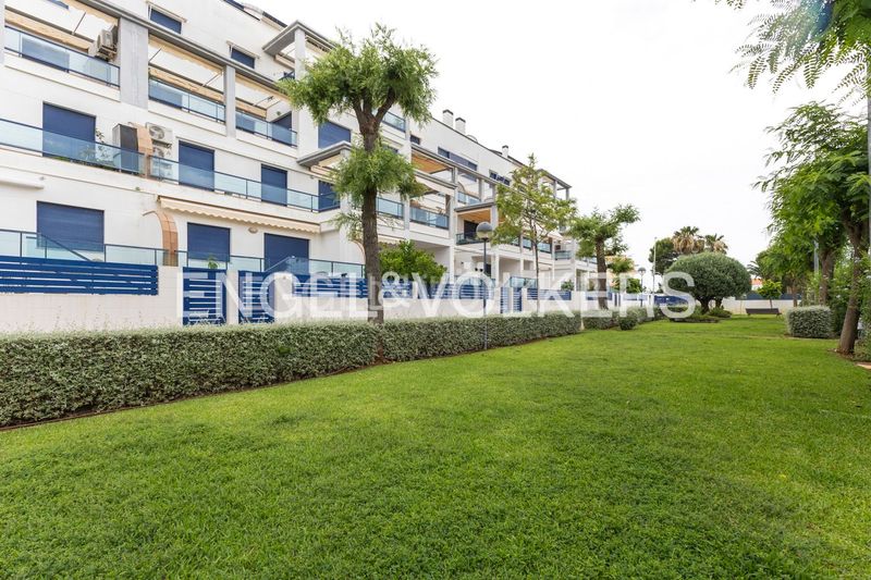 Foto 47b84e5c-f5c4-464e-8731-ae6c2a8b6dec. Pis amb calefacció aparcament piscina a Devessa - Monte Pego Dénia