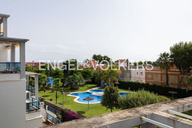 Foto 62b9ba5b-fdaf-43be-b5df-41f2a7ff31f7. Pis amb calefacció aparcament piscina a Devessa - Monte Pego Dénia
