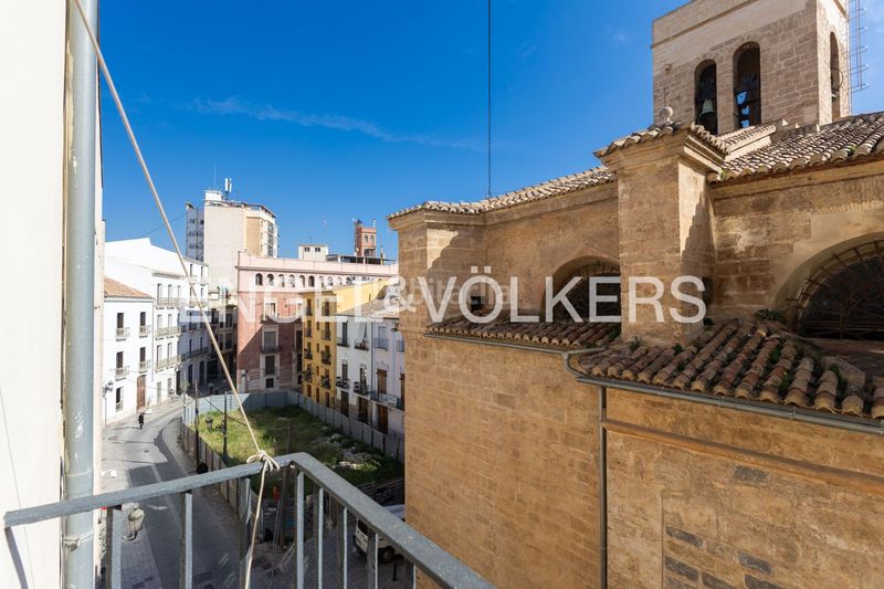 Foto 7f72d76d-9ca5-4090-afc4-b0b601316a7f. Casa amb calefacció aparcament a La Seu Valencia