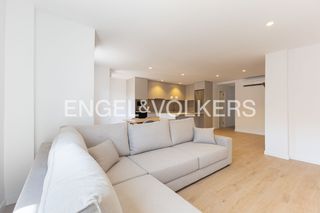Alquiler Piso en Nou Moles. Luminoso piso con reforma de diseño en arrancapins