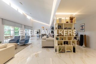 Casa a Rocafort. Descubra en santa bárbara casa en planta con piscina, rocafort,