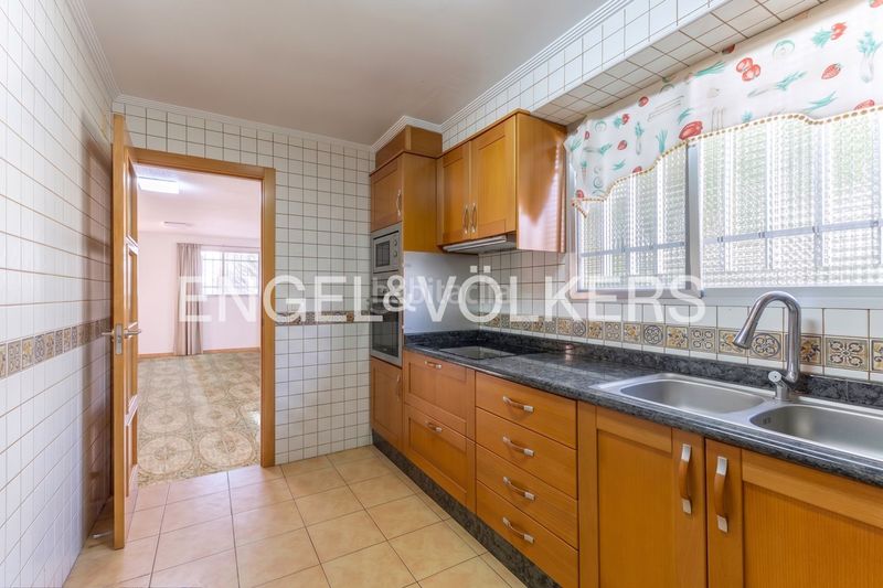 Foto db5abec1-d44a-491d-8dec-6464fdd68f76. Casa amb calefacció aparcament a Playa Burriana