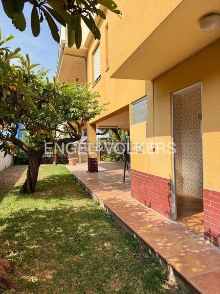 Foto fa040e77-64b6-4f42-bb45-d4b2791847f8. Casa amb calefacció aparcament a Playa Burriana