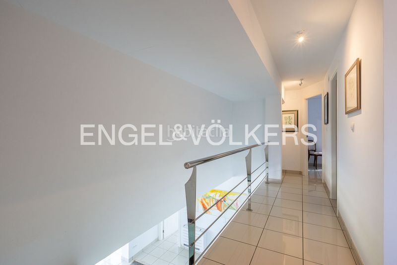 Foto 15a10eb9-e8bf-43e5-9ce3-86a3e079187d. Casa amb calefacció aparcament piscina a Las Rotas / Les Rotes Dénia