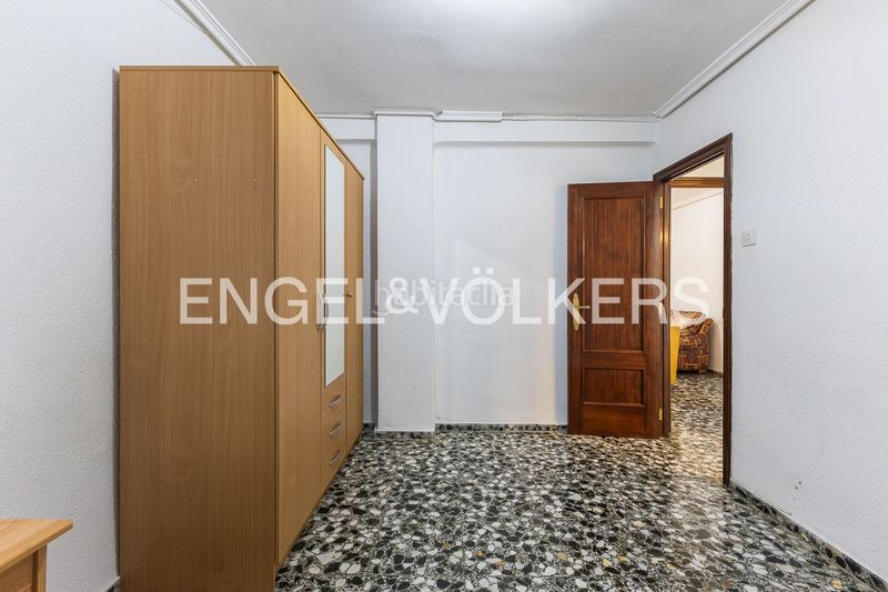 Foto 380db9df-9ba6-43db-bf8e-1f2581c561e8. Etagenwohnung mit heizung in La Petxina Valencia