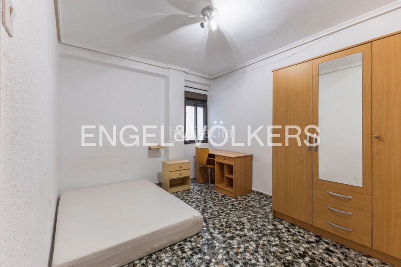 Foto 549aaae4-4c7c-4c6a-aa8a-f8efb42db762. Etagenwohnung mit heizung in La Petxina Valencia
