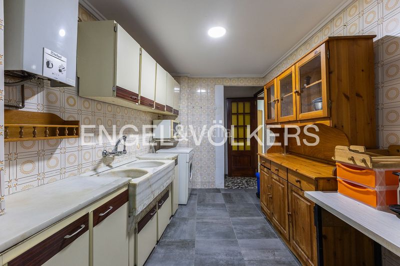 Foto 9523b320-c4d2-4d8a-8f02-a2b9ad1a8e02. Etagenwohnung mit heizung in La Petxina Valencia