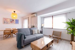 Location Appartement  C/ de lluís lamarca. Fantástico piso en nou moles