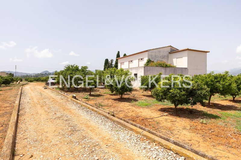 Foto bd7c15dc-e2b3-4450-8bb2-e91b6790de1d. Casa amb calefacció a Centro Urbano Dénia