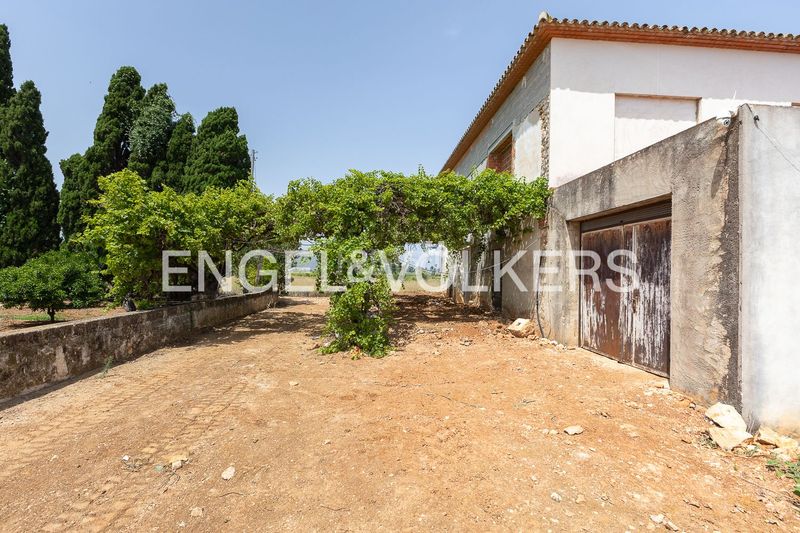 Foto f4fa615f-2ed0-4b81-ae01-00435f187b81. Casa amb calefacció a Centro Urbano Dénia